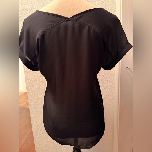 Pink Rose Black Women's Blouse - Picture 5 of 9